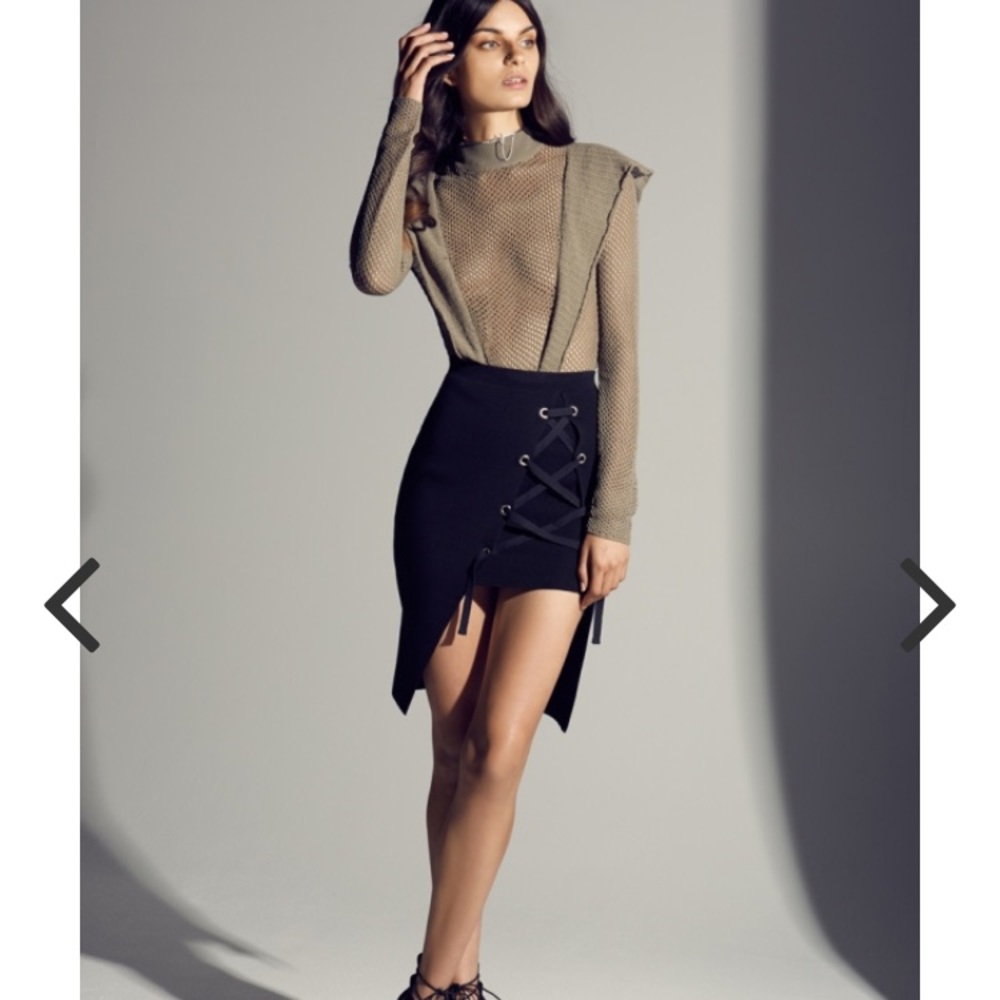 HOST PIC! 🎄🌲❤️Code of silence body suit Asilio